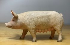 Sow (Farm Life van CollectA) – Animal Toy Blog